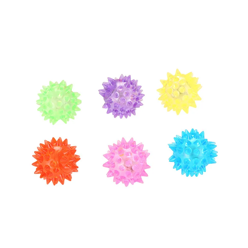 Bola de Brinquedo para Gatos e Cães com LED Piscante Colorido - Imagem 3