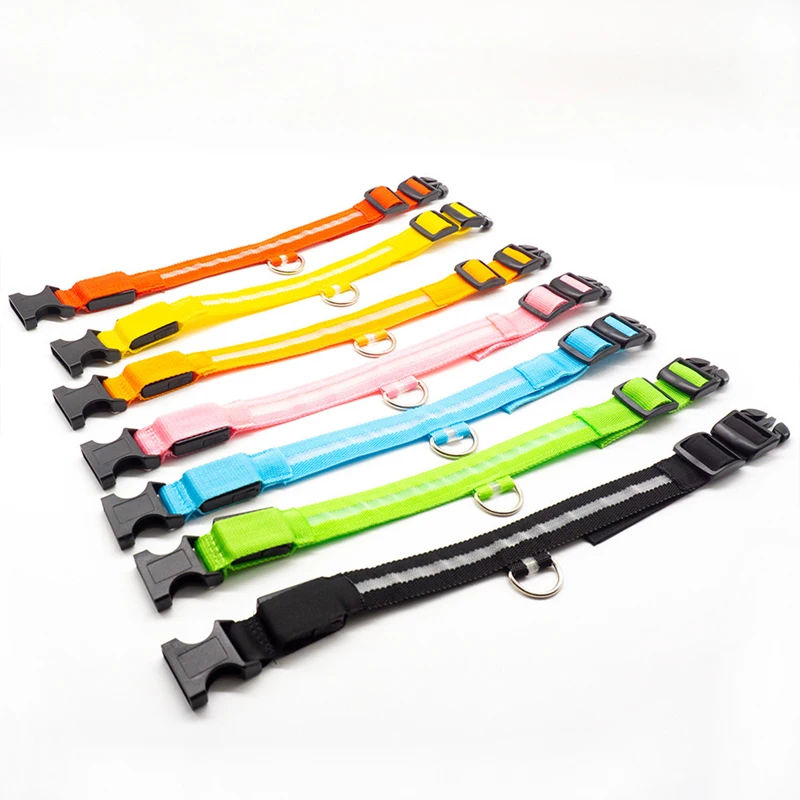 Coleira LED para Cães Recarregável USB com Faixa Luminosa - Image 4