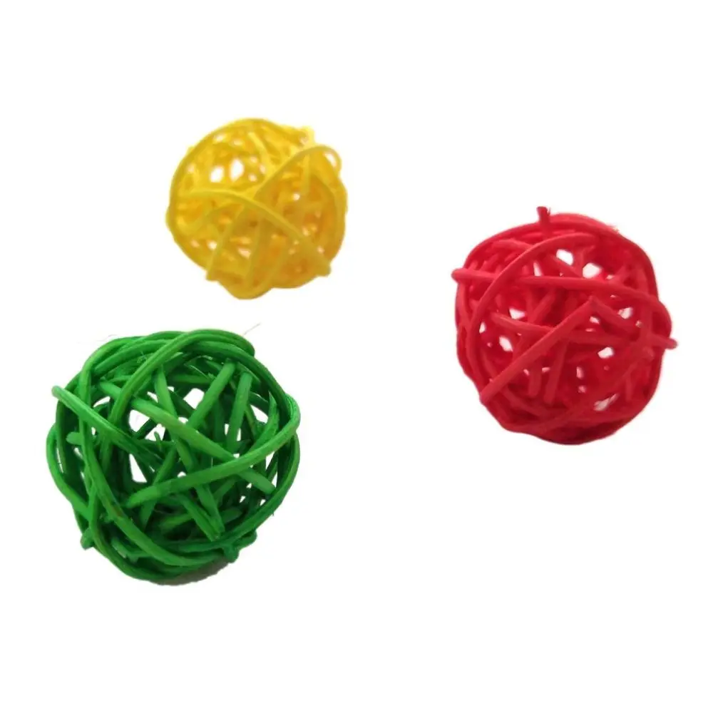 Brinquedo de Basquete para Pássaros de Madeira e Plástico - Imagem 3