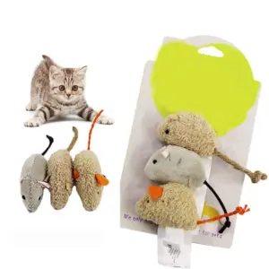 brinquedo de pelúcia para gato rato
