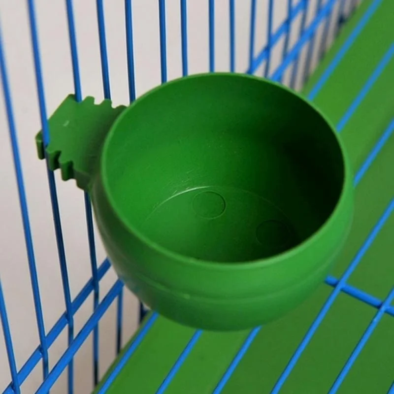 Comedouro Plástico para Pássaros e Papagaios Verde com Alça, Kit 3 Peças - Imagem 4