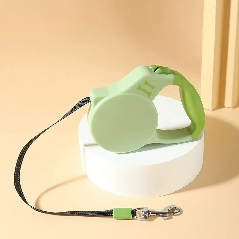 Trela Retrátil para Cães e Gatos de 3m/5m com Faixa Refletiva - Image 6
