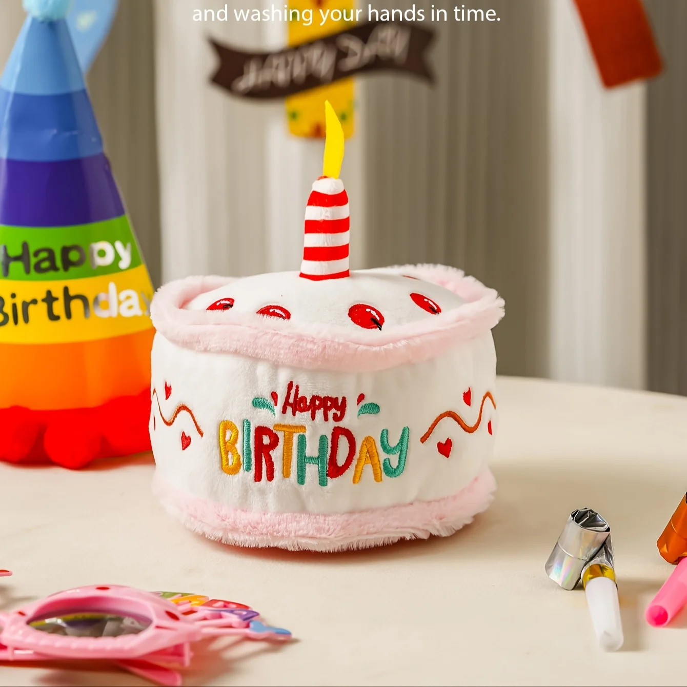 Brinquedo de Pelúcia para Pets Bolo de Aniversário Rosa 13,5 cm com Som - Image 3