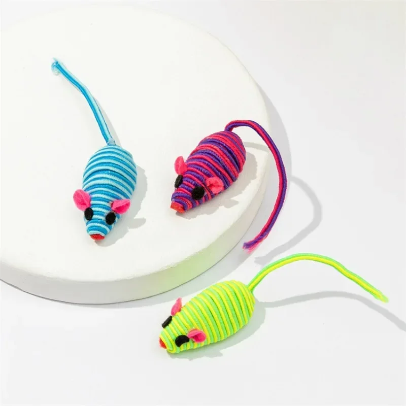 Kit 3 Brinquedos para Gatos Rato de Corda 11 cm para Caçar e Morder - Imagem 3
