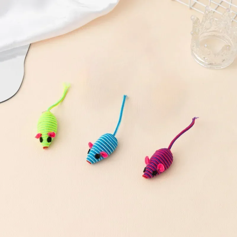 Kit 3 Brinquedos para Gatos Rato de Corda 11 cm para Caçar e Morder - Imagem 6
