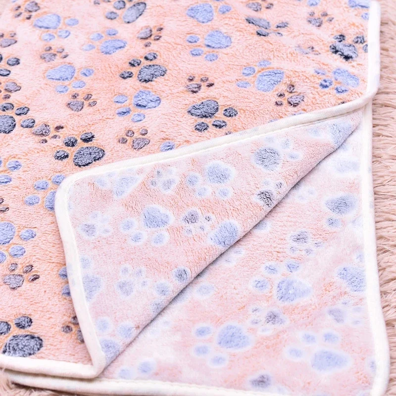 Manta de Flanela para Cães e Gatos com Estampa de Pata - Image 4
