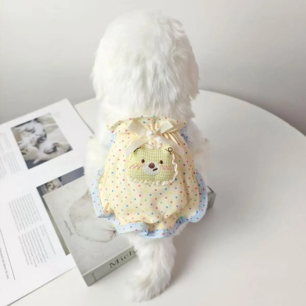 Vestido para Cães e Gatos de Poliéster com Estampa de Bolinhas - Image 4