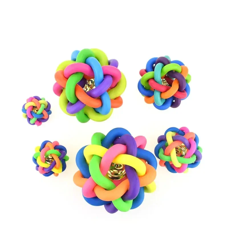 Brinquedo Bola Arco-Íris para Cães e Gatos de Borracha com Sino Interno - Imagem 5