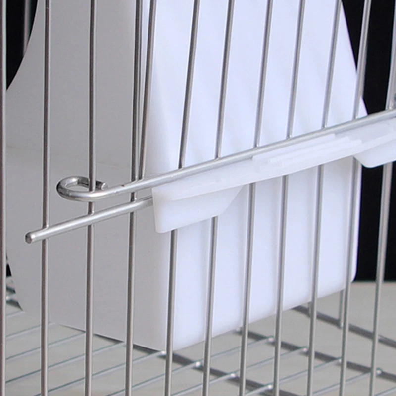 Comedouro para Pássaros de Plástico Branco com Gancho para Gaiola - Imagem 5
