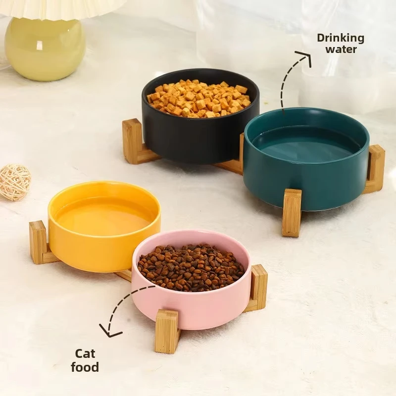 Tigela Dupla de Cerâmica para Cães e Gatos com Suporte de Madeira Antiderrapante - Image 3