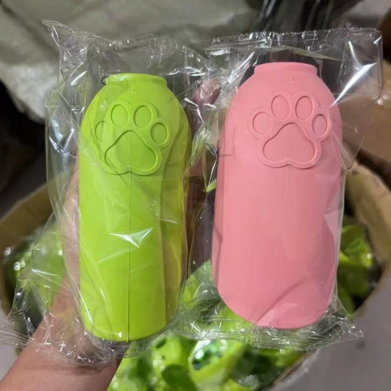 Garrafa de Água para Cães e Gatos Portátil Silicone à Prova de Vazamentos - Imagem 5