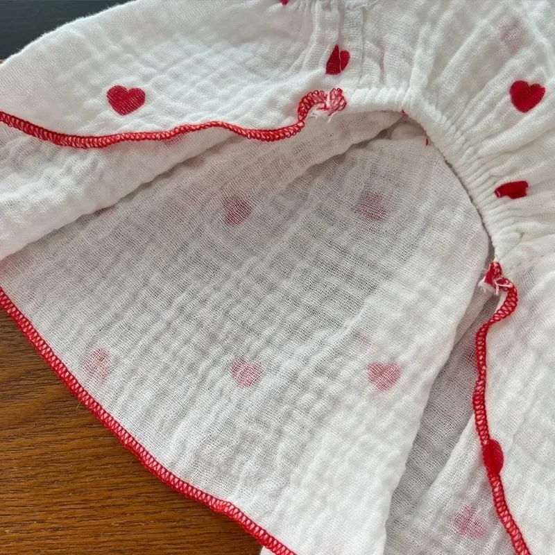 Vestido para Cães e Gatos de Algodão com Estampa de Coração - Imagem 5