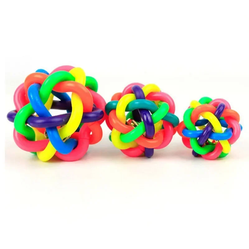 Brinquedo Bola Arco-Íris para Cães e Gatos de Borracha com Sino Interno - Imagem 4
