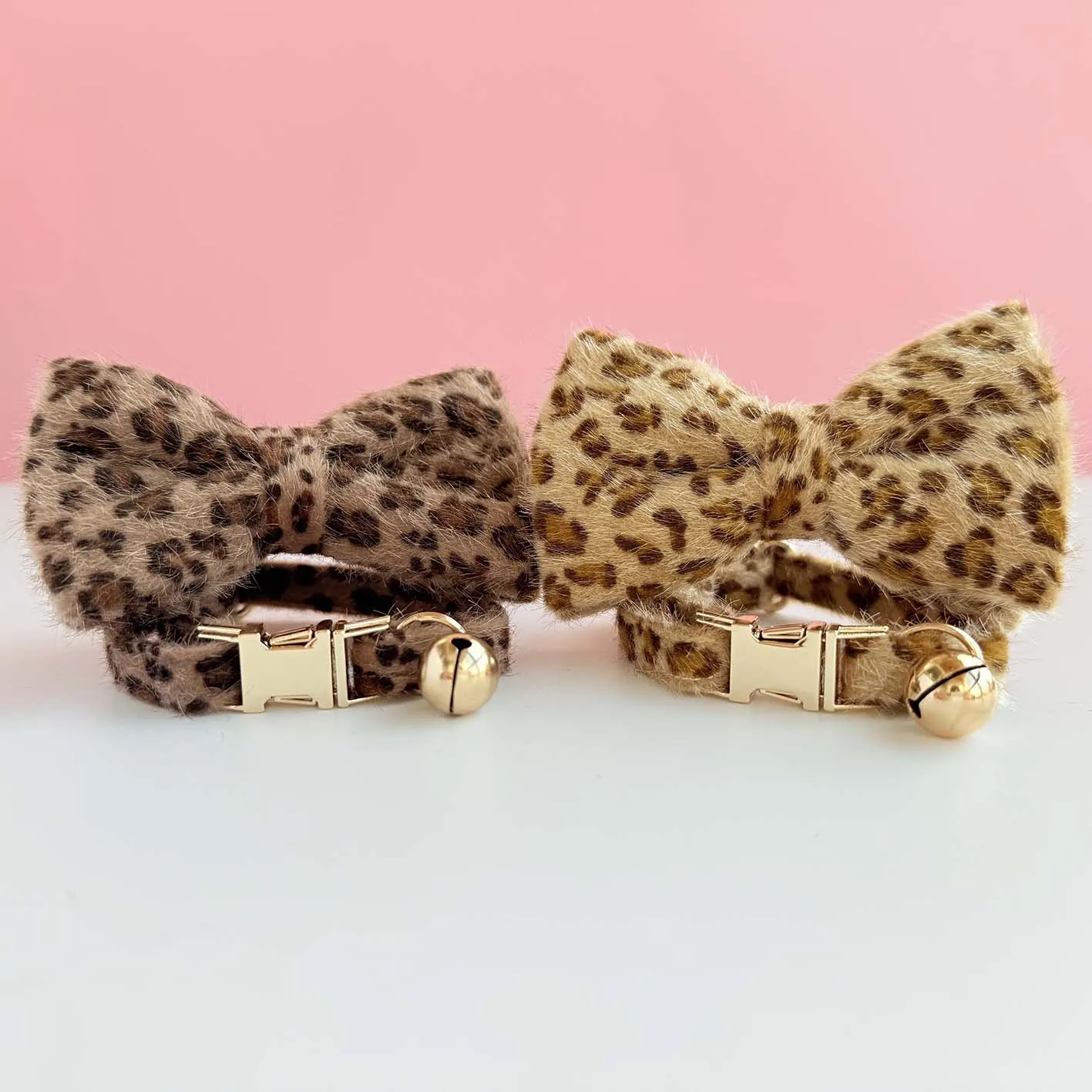 Colar de Gato com Estampa de Leopardo Ajustável e Sino - Image 2