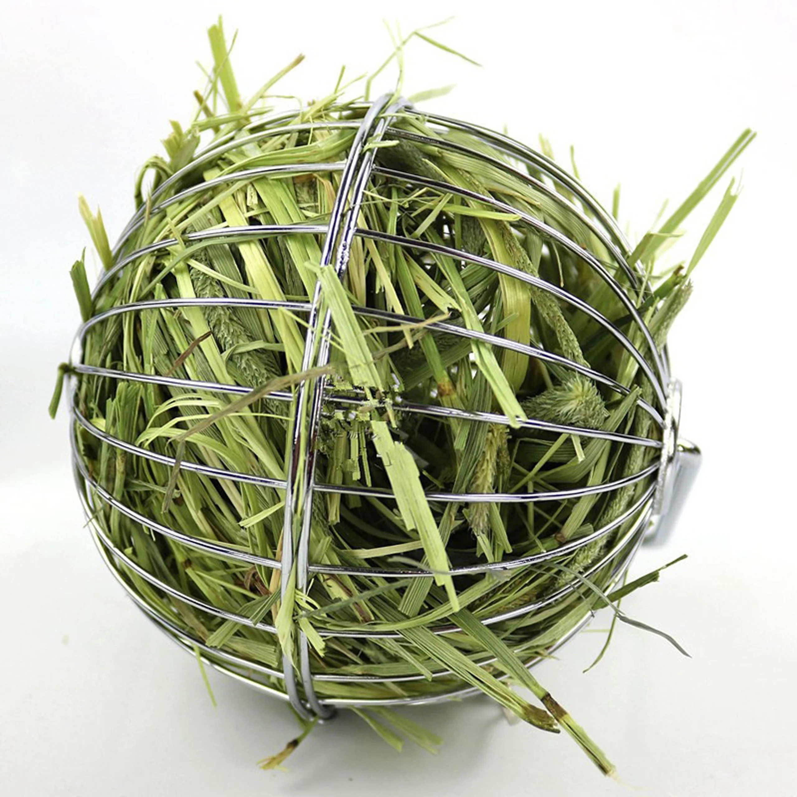 Bolinha Alimentadora para Coelhos e Roedores 9 cm com Gancho - Imagem 3