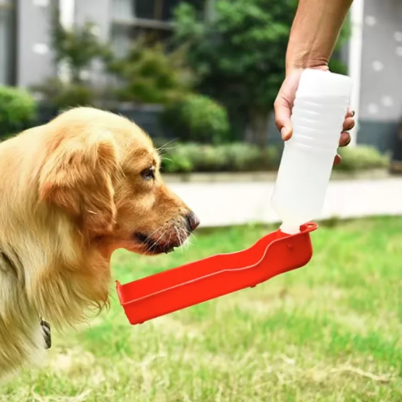 Garrafa de Água Portátil para Cães e Gatos de Plástico Durável - Imagem 2