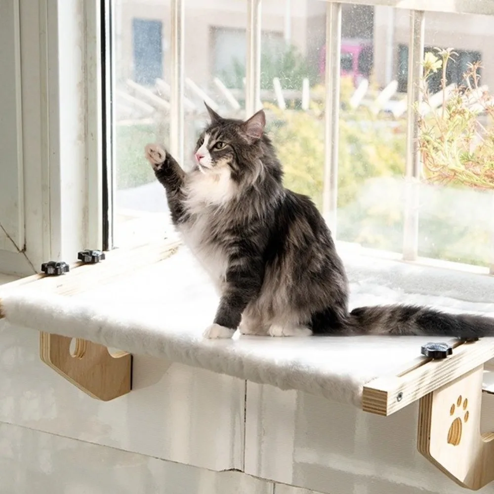 cama suspensa para gatos de madeira