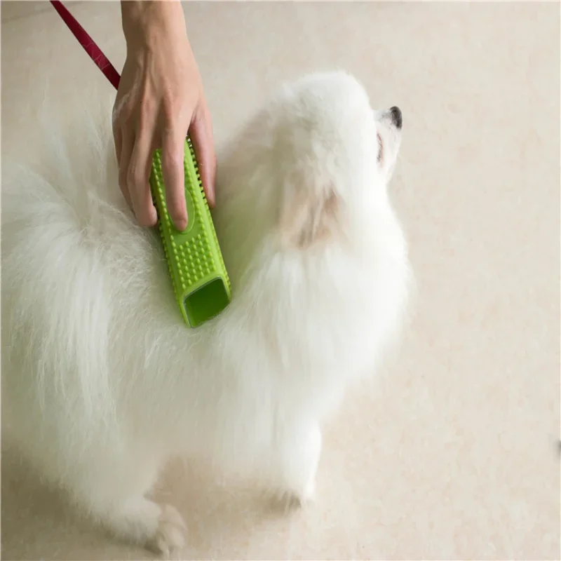 Escova Removedora de Pelos para Cães e Gatos de Silicone Oco - Imagem 3