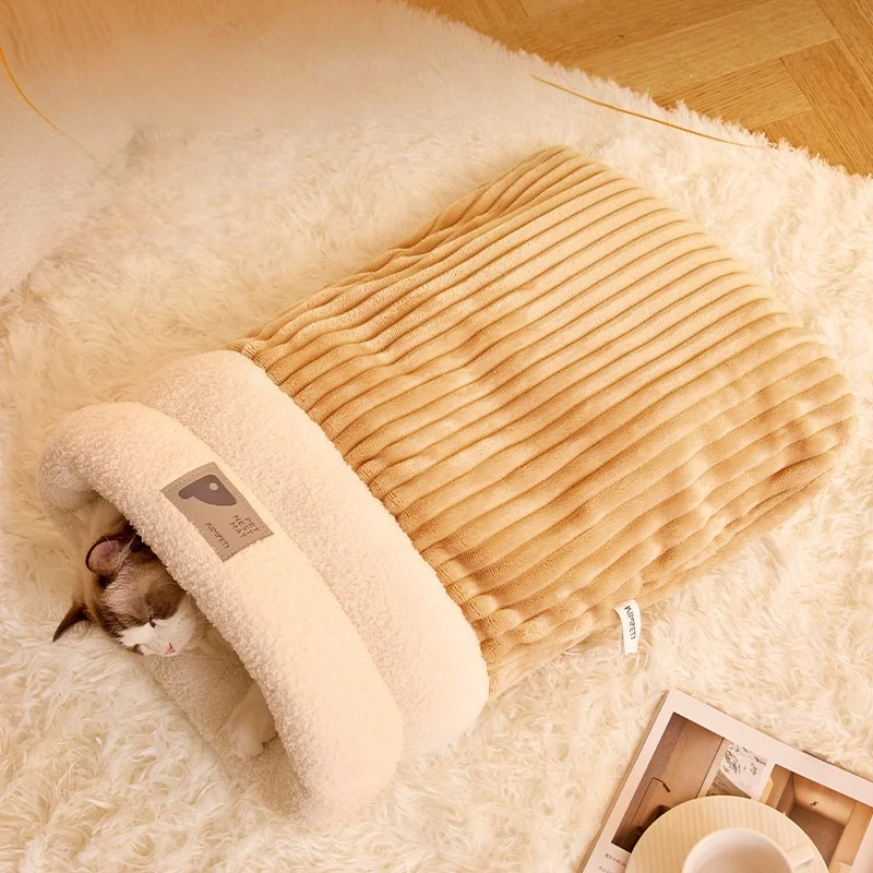 saco de dormir para gatos de pelúcia