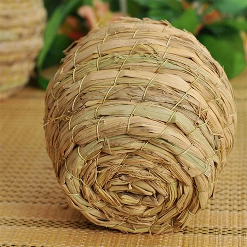 Ninho de Palha Natural para Pássaros e Hamsters Feito à Mão - Imagem 5