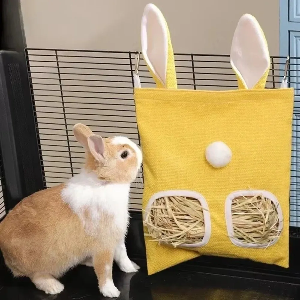 Bolsa de Feno Suspensa de Lona para Coelhos e Porquinhos-da-Índia com 2 Furos - Imagem 4