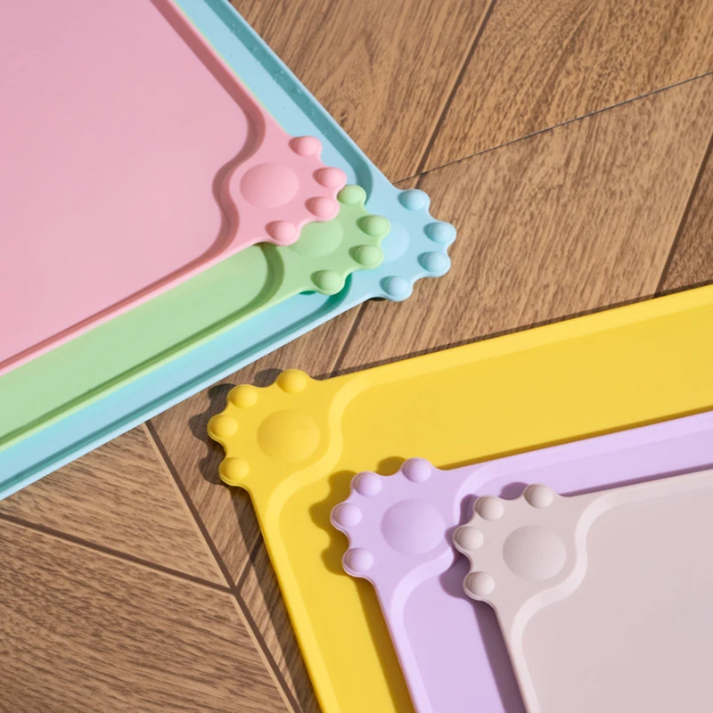 Tapete de Alimentação para Cães e Gatos de Silicone 48x30 cm Antiderrapante - Image 6