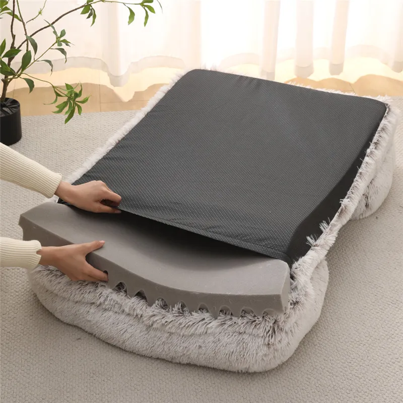 Cama Retangular para Cães e Gatos Lavável de Pelúcia Macia - Image 2