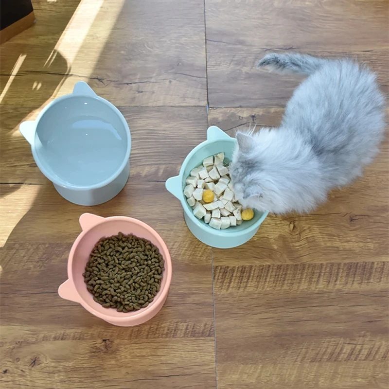 Tigela para Cães e Gatos de Plástico com Fundo Alto Antiderramamento - Imagem 4