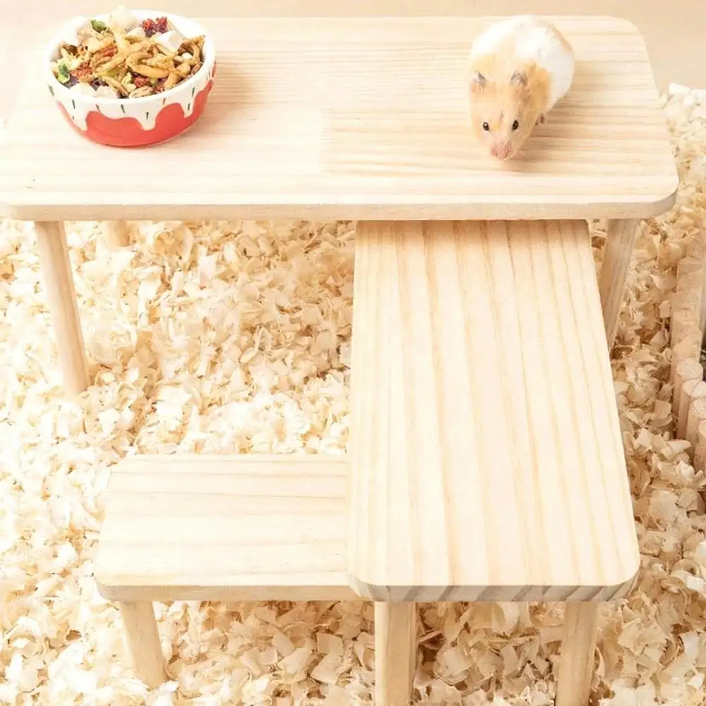 plataforma de madeira para hamster