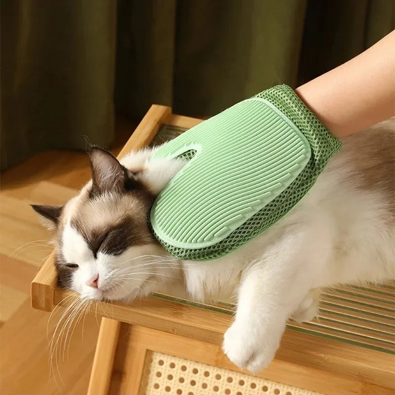 luva removedora de pelos para cães e gatos
