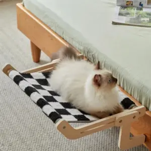 rede suspensa para gatos em madeira