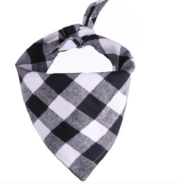 Bandana para Cães e Gatos Estampa Xadrez Vermelha e Preta - Imagem 5