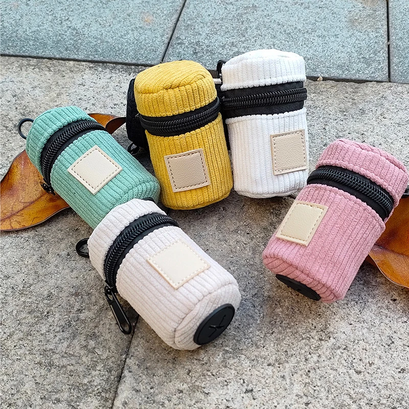 Dispensador de Sacos para Cães de Veludo Cotelê com Gancho para Guia - Imagem 3