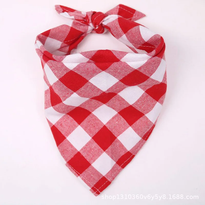 Bandana para Cães e Gatos Estampa Xadrez Vermelha e Preta - Imagem 3