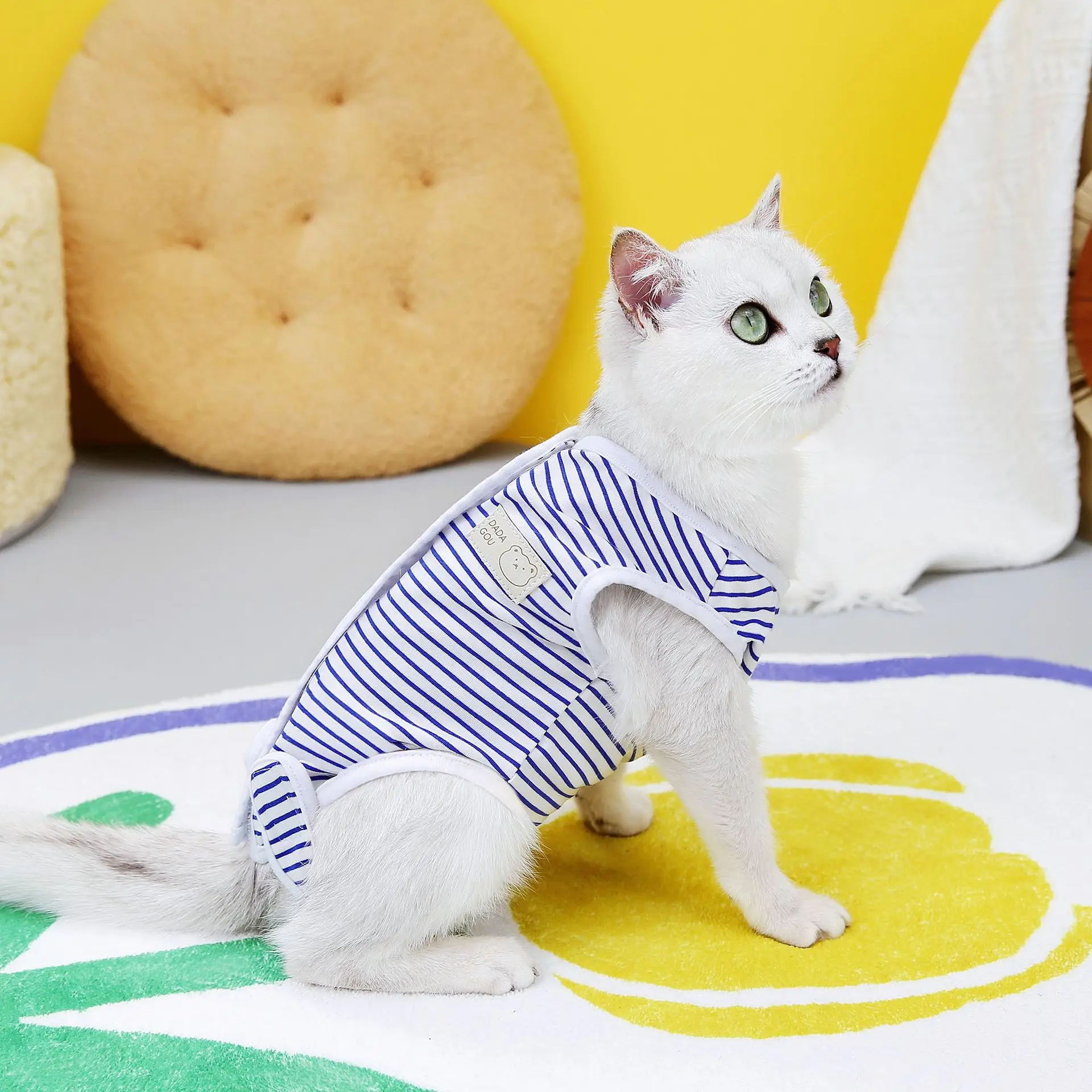 Roupa Cirúrgica para Gatos Listrada com Proteção Pós-Parto - Imagem 4