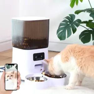 alimentador automático para cães e gatos com câmera