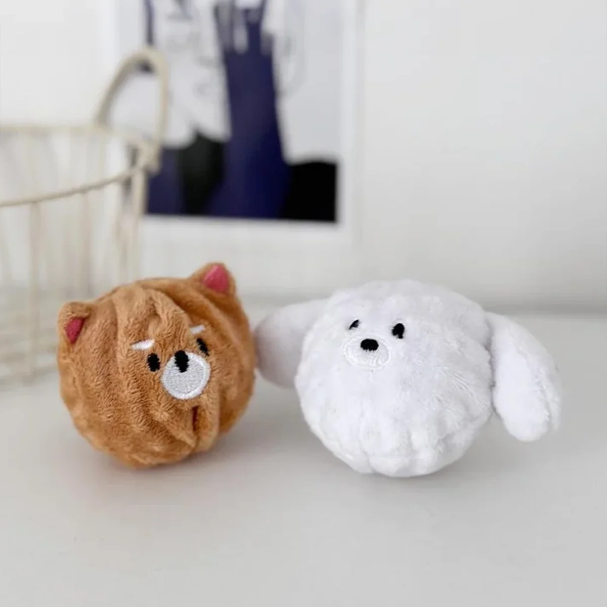Brinquedo de Bola para Cães e Gatos Pequenos com Som e Pontas - Imagem 6