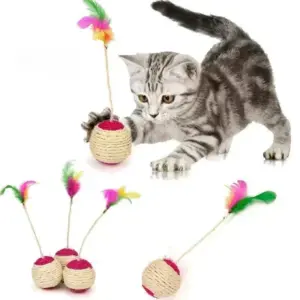 bola de sisal para gatos com pena