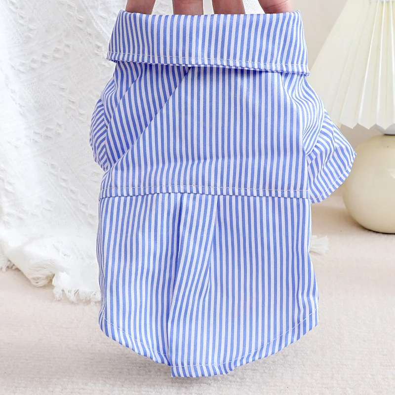 Camisa Listrada Azul para Cães Pequenos com Laço para Verão - Imagem 2