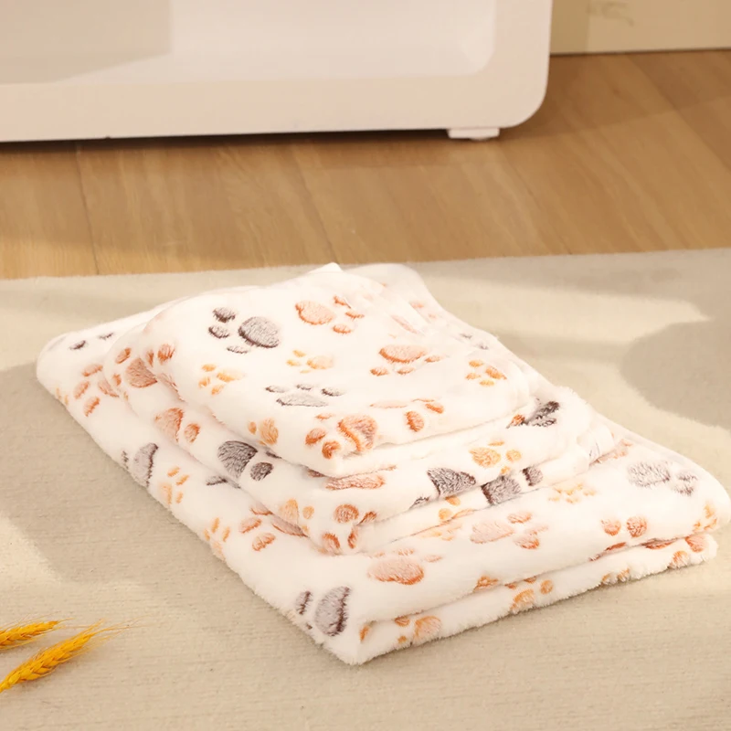 Cobertor para Pets Macio com Estampa de Pata em Coral Fleece - Imagem 2