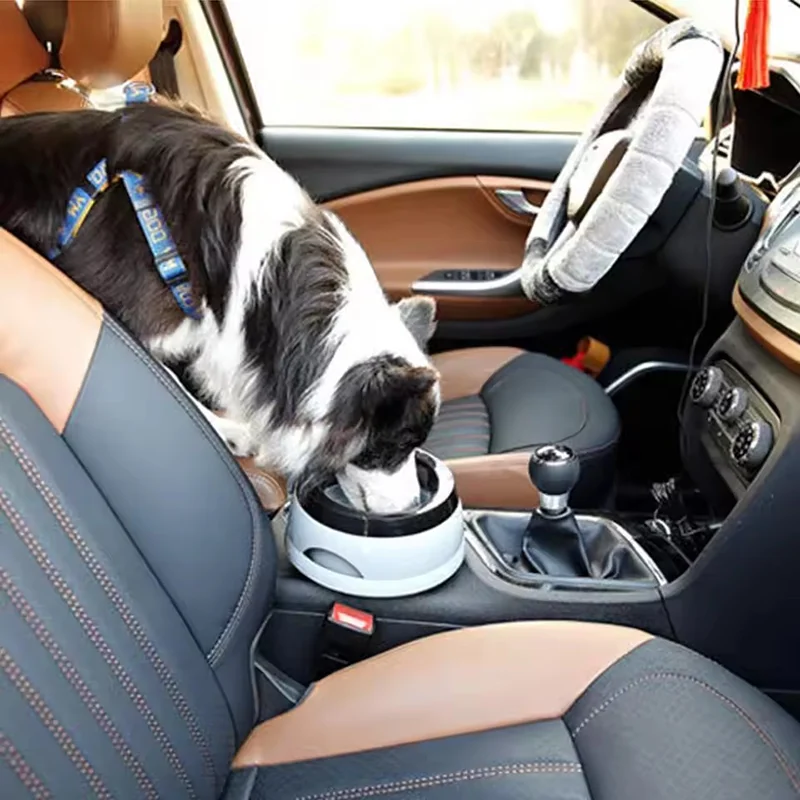 Tigela de Água para Cães e Gatos Antiderramamento Portátil - Imagem 3