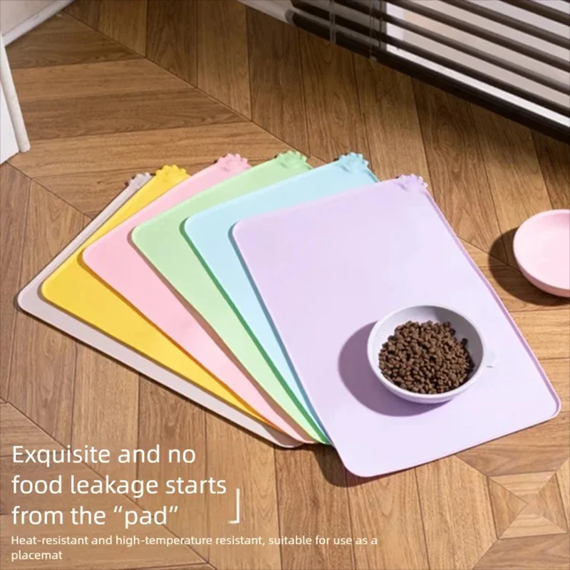 Tapete de Alimentação para Cães e Gatos de Silicone 48x30 cm Antiderrapante - Image 2