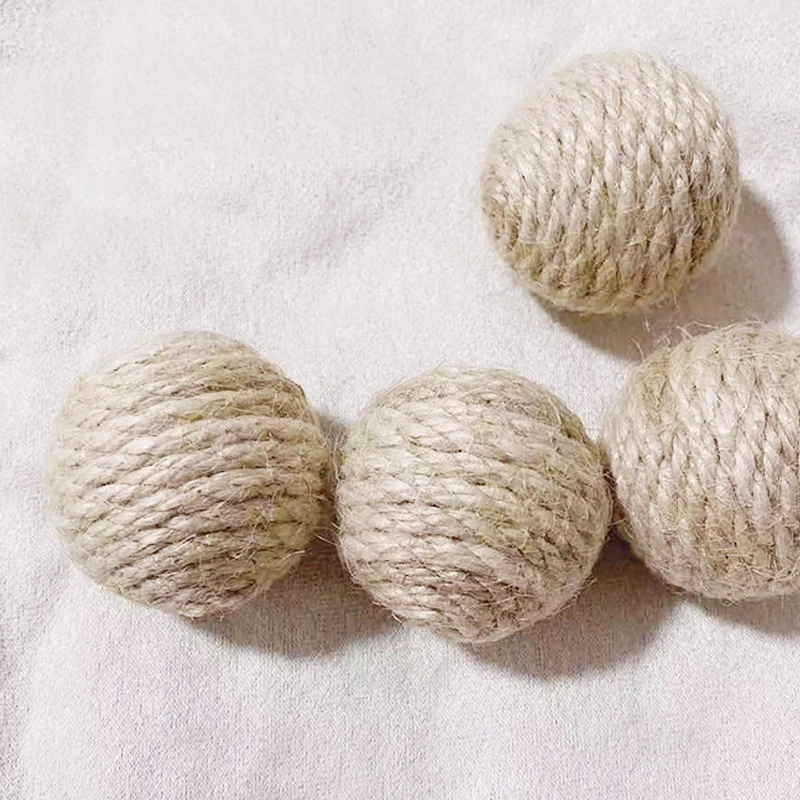 Bola de Sisal para Gatos com Som 4,5 cm 5 unidades - Imagem 3