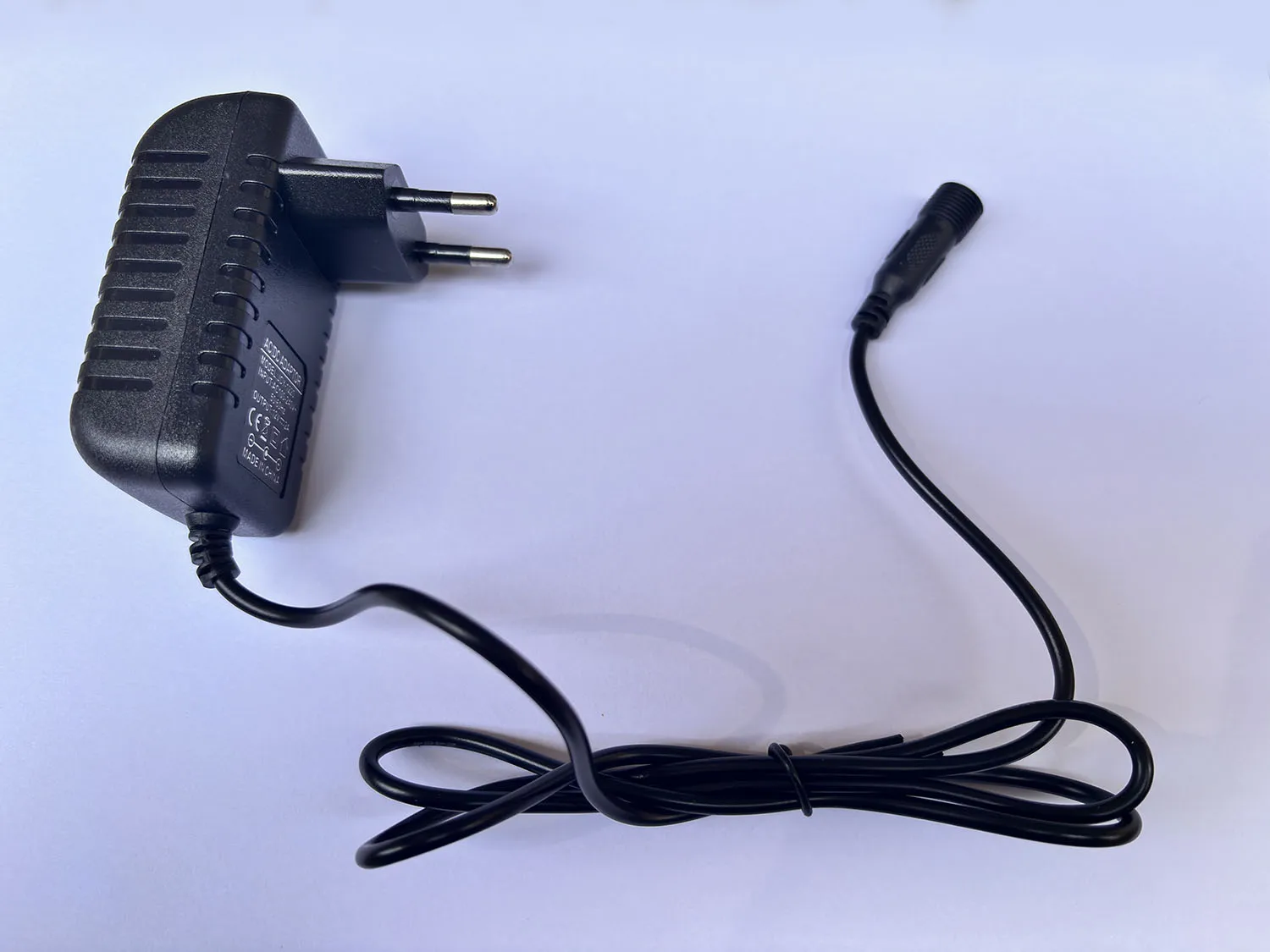 Luz LED Subaquática 12V para Aquários com Cabo de 1 m - Imagem 4
