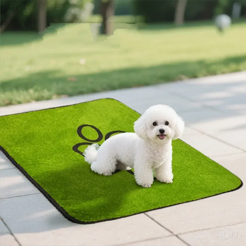 Tapete de Grama Falsa para Cães Lavável com Base Antiderrapante - Imagem 2