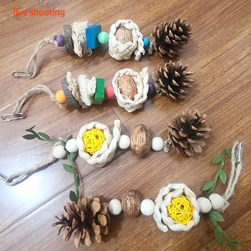 Brinquedo para Pássaros de Mastigar com Pinha e Corda de Algodão - Imagem 6