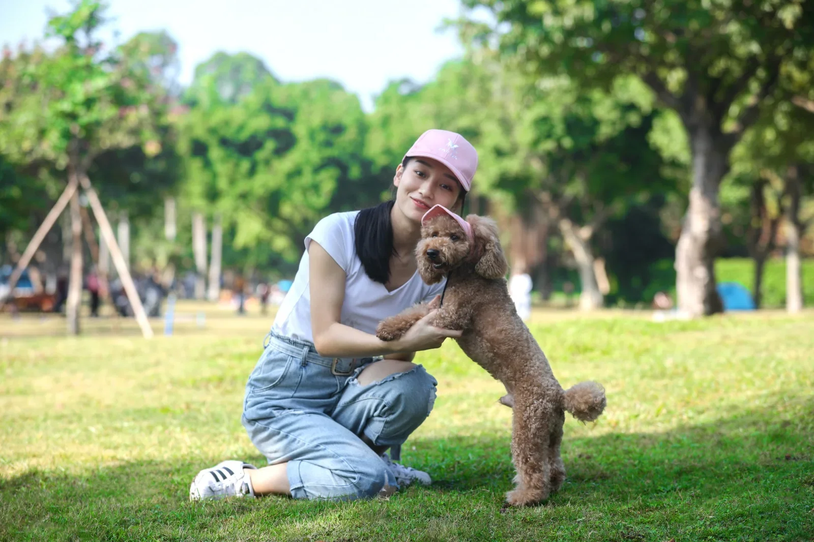 Boné de Beisebol para Cães com Furos para Orelhas Ajustável - Imagem 3