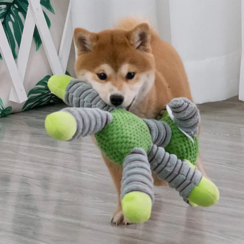 Brinquedo para Cães de Pelúcia com Apito Interno e Formato de Animal - Imagem 4