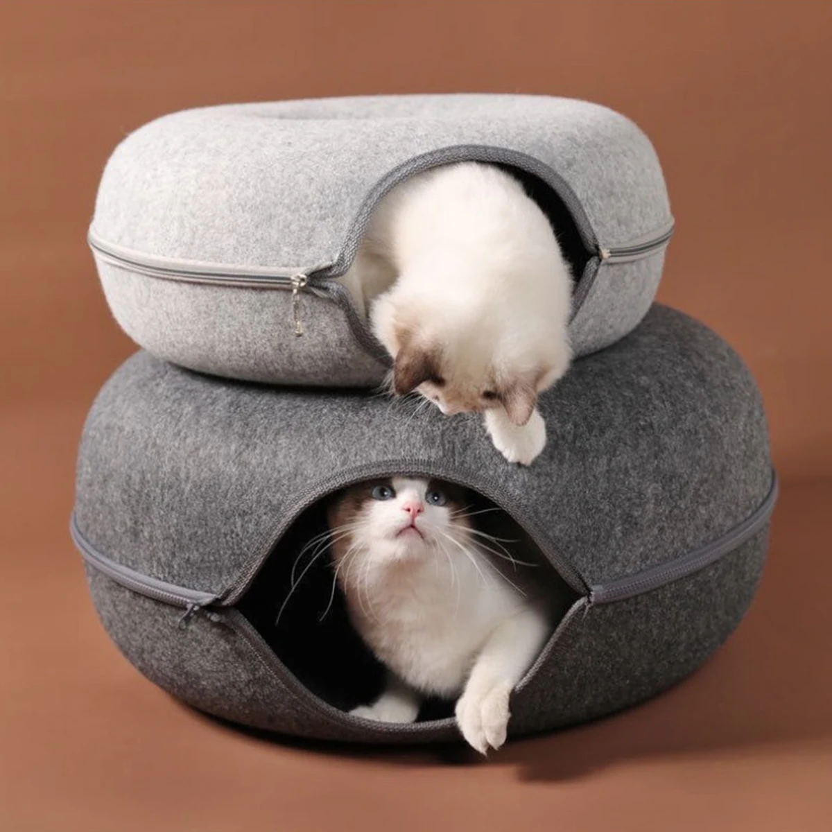 Cama Toca para Gatos de Feltro com Zíper e Divisória - Imagem 4