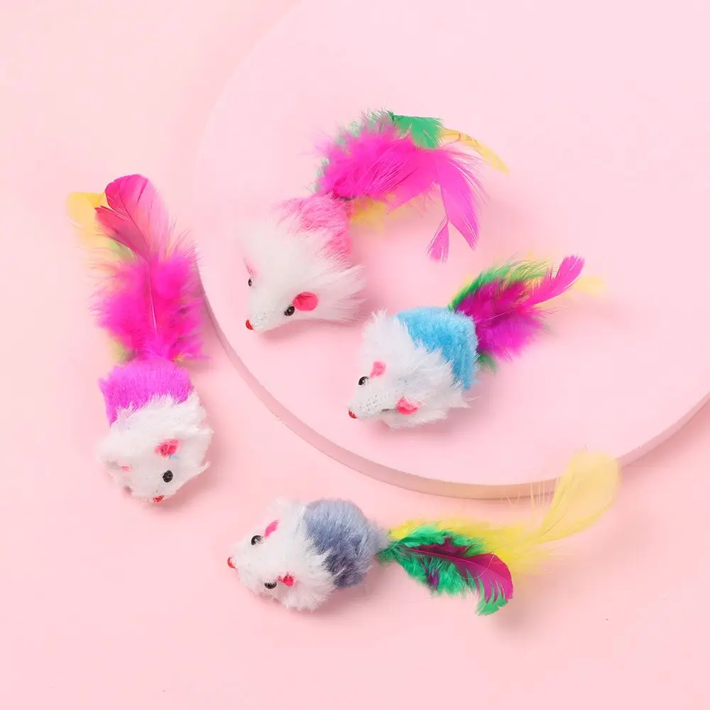 Kit 10 Ratos de Brinquedo para Gatos com Chocalho e Pena - Imagem 3